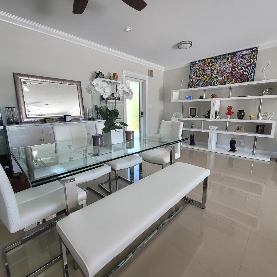 Casa806 Men Only Guest House 포트 로더데일 외부 사진